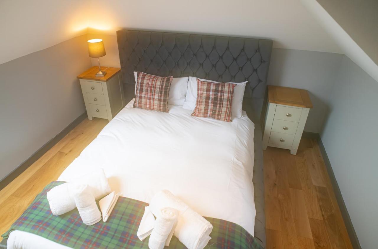 Luxury 4 Bedroom Cottage With Stunning Views Near Fairy Pools! Carbost  Exterior foto